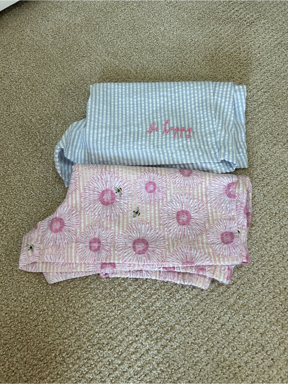 Rae Dunn Pajama Shorts Seersucker Size Medium Lot of 2 - Picture 1 of 9
